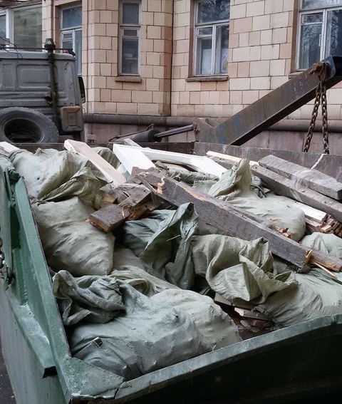 Дорожные рабочие на объекте